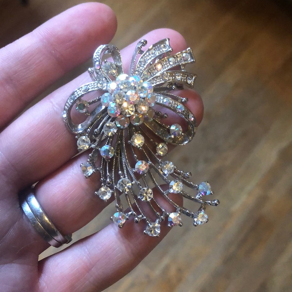 Vintage pin